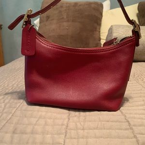 Coach swinger red leather tote in great condition and hardly used.